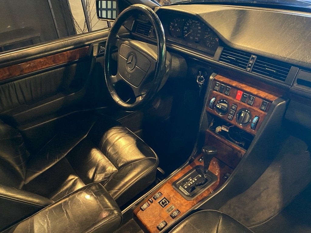 Mercedes-Benz 300-serie 300 S - W124 300TE (bj 1992), Automaat, 179 pk, Zwart, Mercedes-Benz
