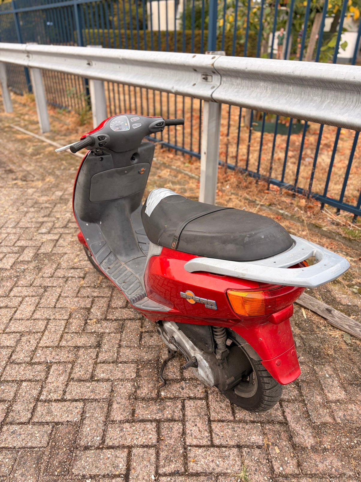 Piaggio Sfera 125cc 4t, Ophalen, Zo goed als nieuw