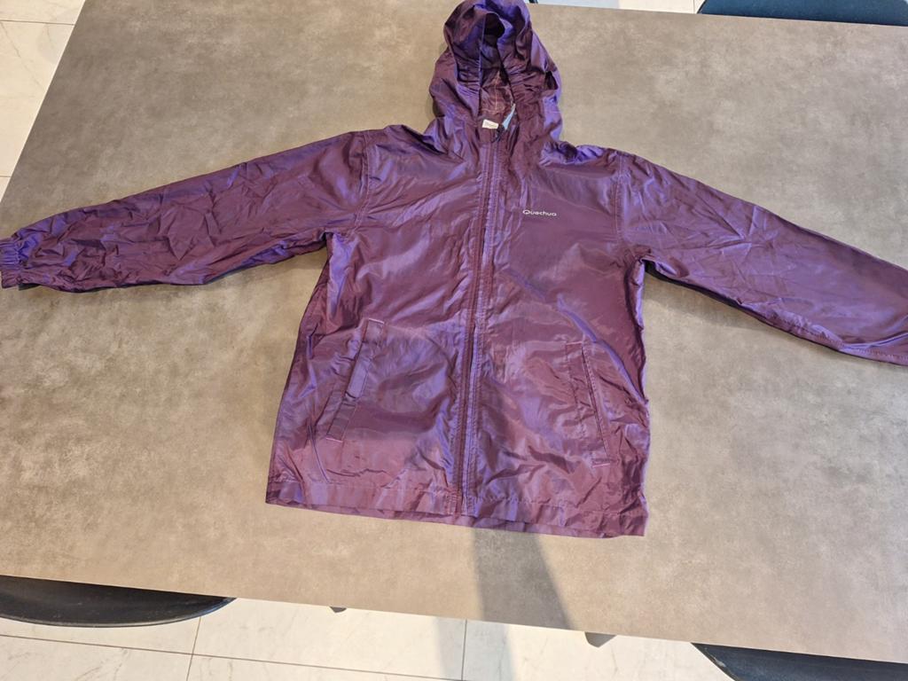 Regenjas quechua 146, Ophalen of Verzenden, Quechua, Decathlon, Meisje, Jas