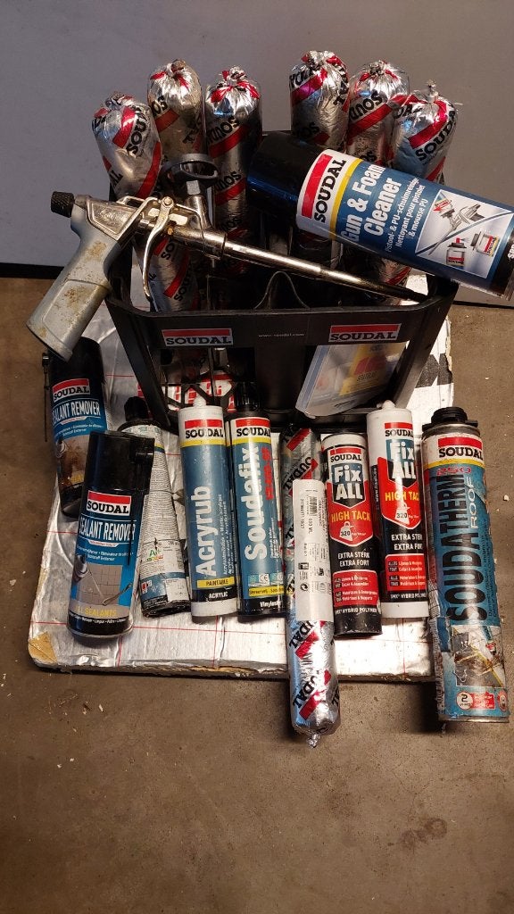 Grand kit Soudal et pack Pur avec pistolet et nettoyeur NEW, Enlèvement, Neuf