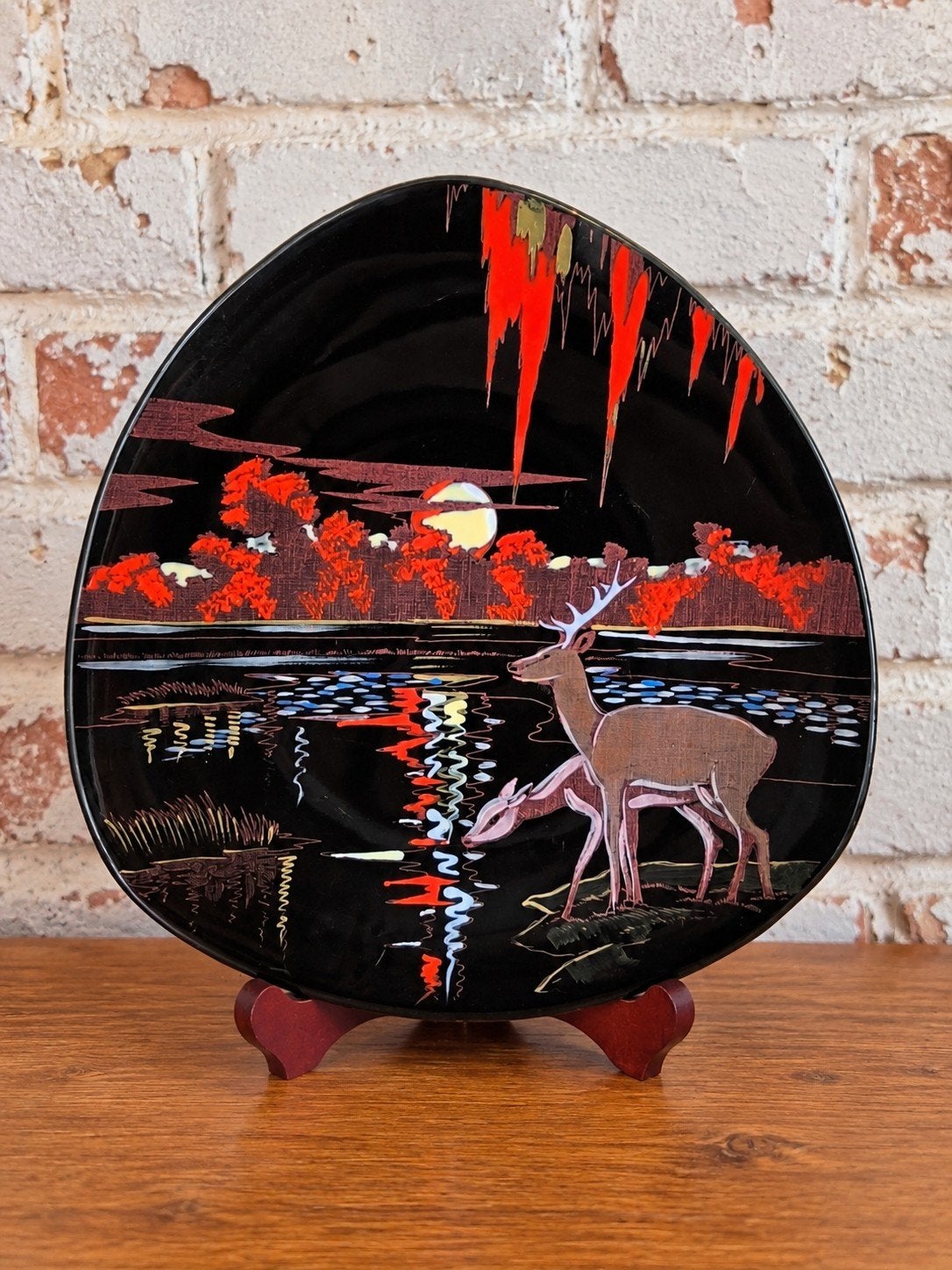Assiette décorative Longwy « Crépuscule » – Peint main –, Antiquités & Art, Enlèvement ou Envoi