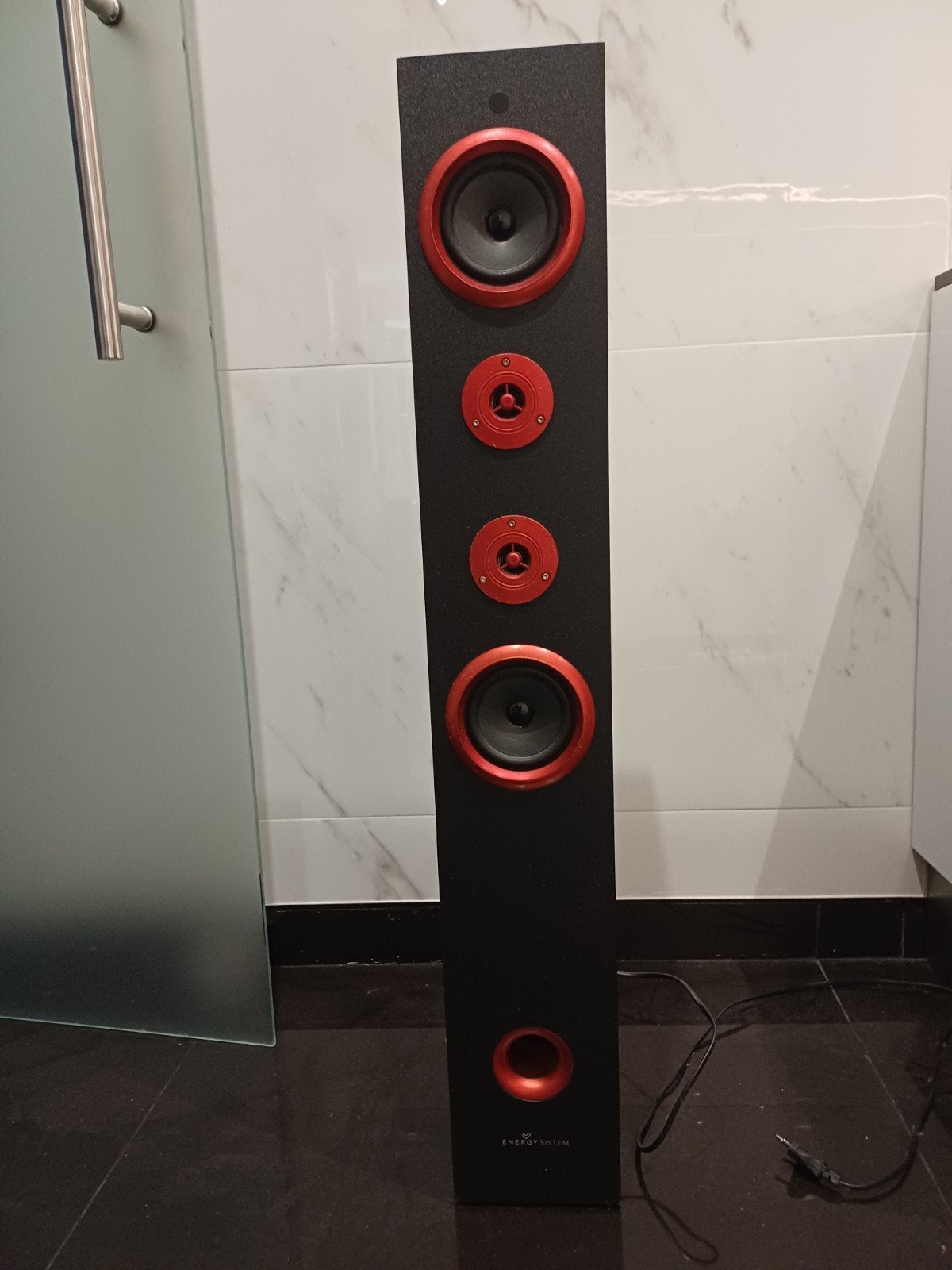 ENERGIESYSTEEM TOWER 5 — 60W — GROOTS GELUID, Vloerstaande luidspreker, Gebruikt, 60 tot 120 watt, Stofbestendig
