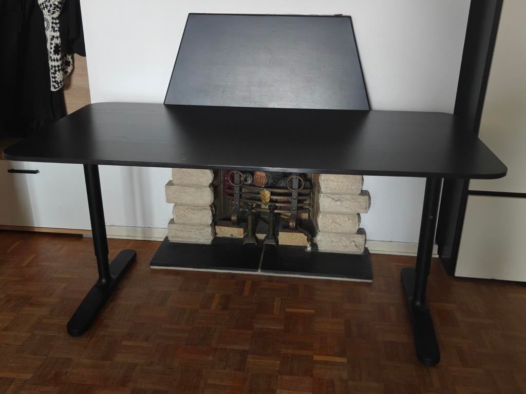 BEKANT desk Ikea 160x80, Maison & Meubles, Bureaux, Autres matériaux, Comme neuf, IKEA, Réglable en hauteur