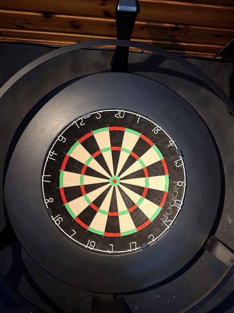 Stevige Dartsbord Surround Dart bord Zwart licht gebruikt, Ophalen, Gebruikt, Dartbord