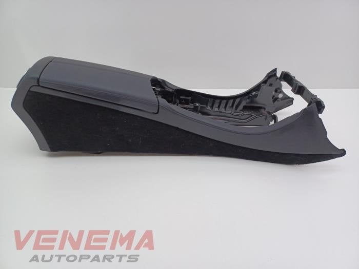 Console centrale d'un Mercedes E-Klasse, 3 mois de garantie, Utilisé, -, -