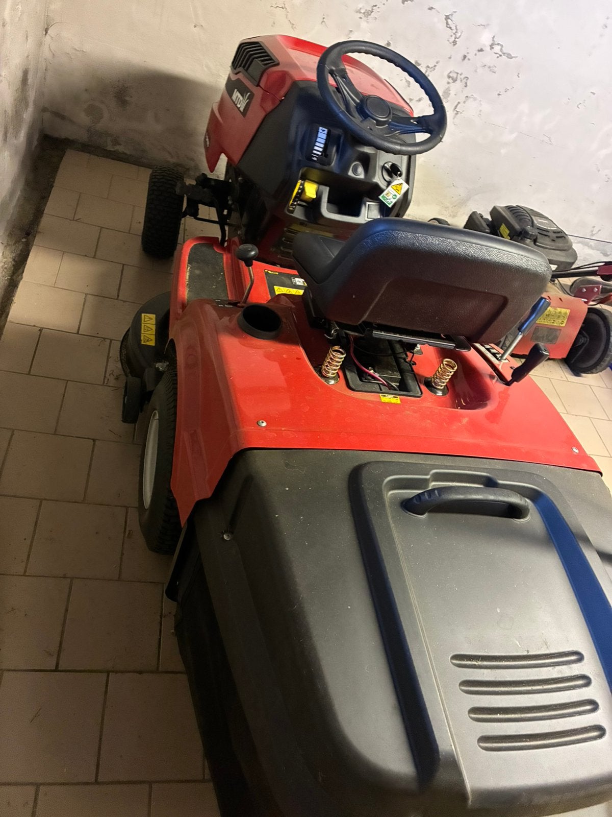 Zitmaaier, Tuin en Terras, Ophalen, Zo goed als nieuw