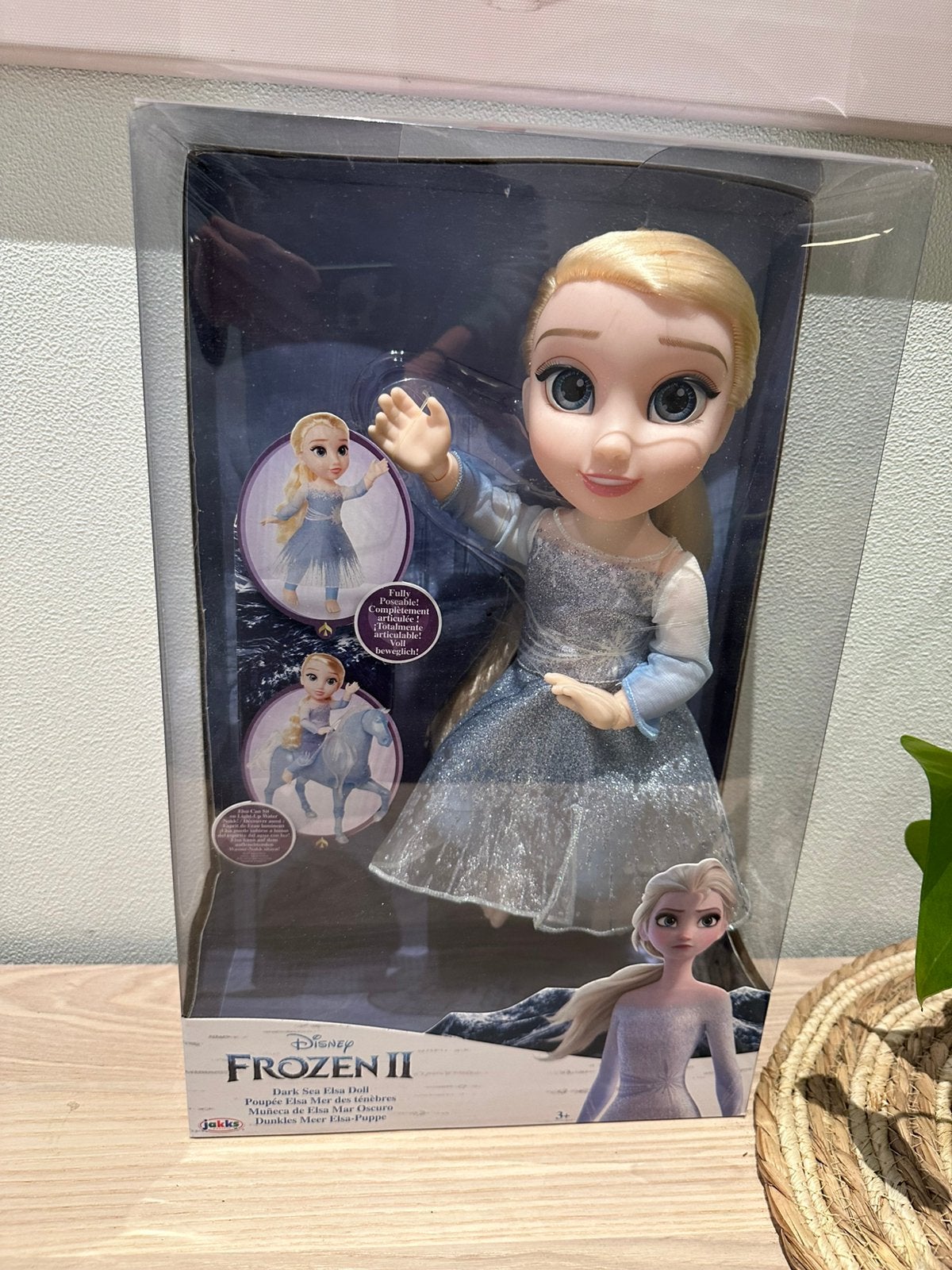 Disney Frozen 2 Dark Sea Elsa pop, Ophalen of Verzenden, Nieuw, Pop