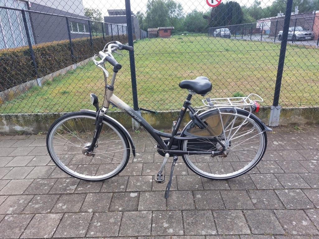 Damesfiets te koop, Fietsen en Brommers, Fietsen | Dames | Damesfietsen, Ophalen, Velgrem, Batavus, Versnellingen