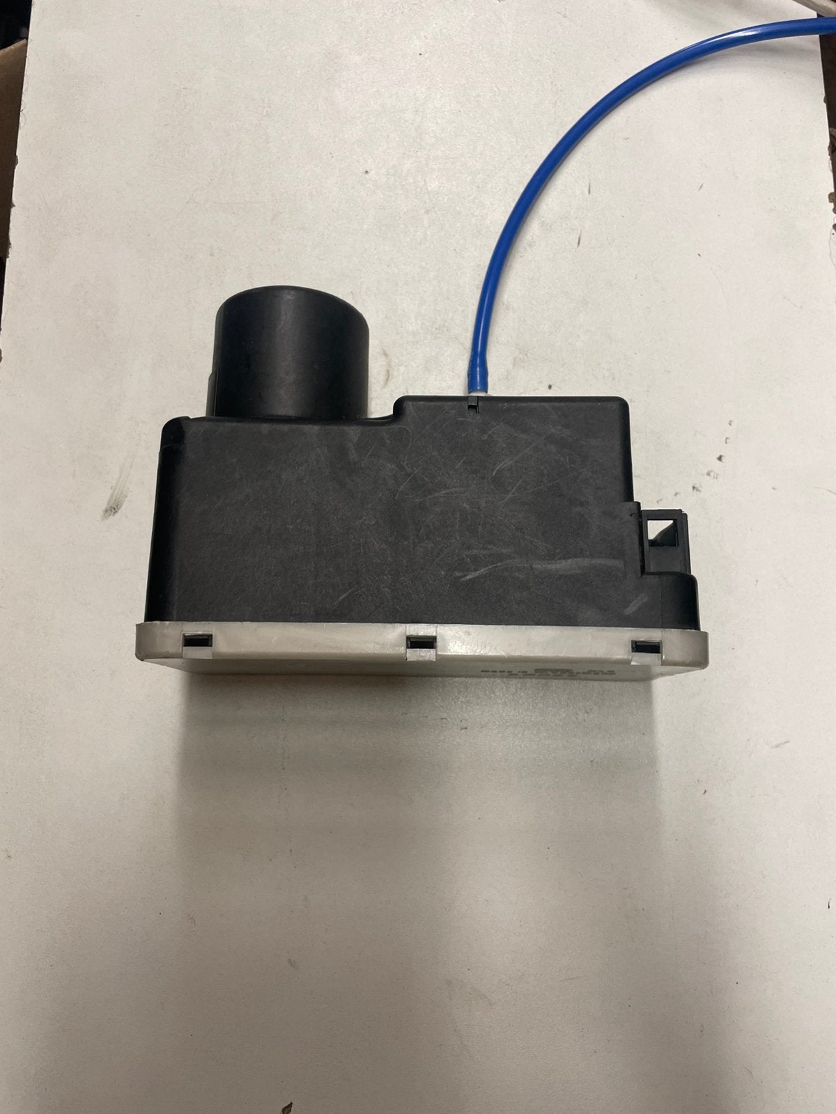 Pompe verrouillag porte Volkswagen Polo III (6N) 6N0962257A, Enlèvement ou Envoi, Utilisé, Volkswagen