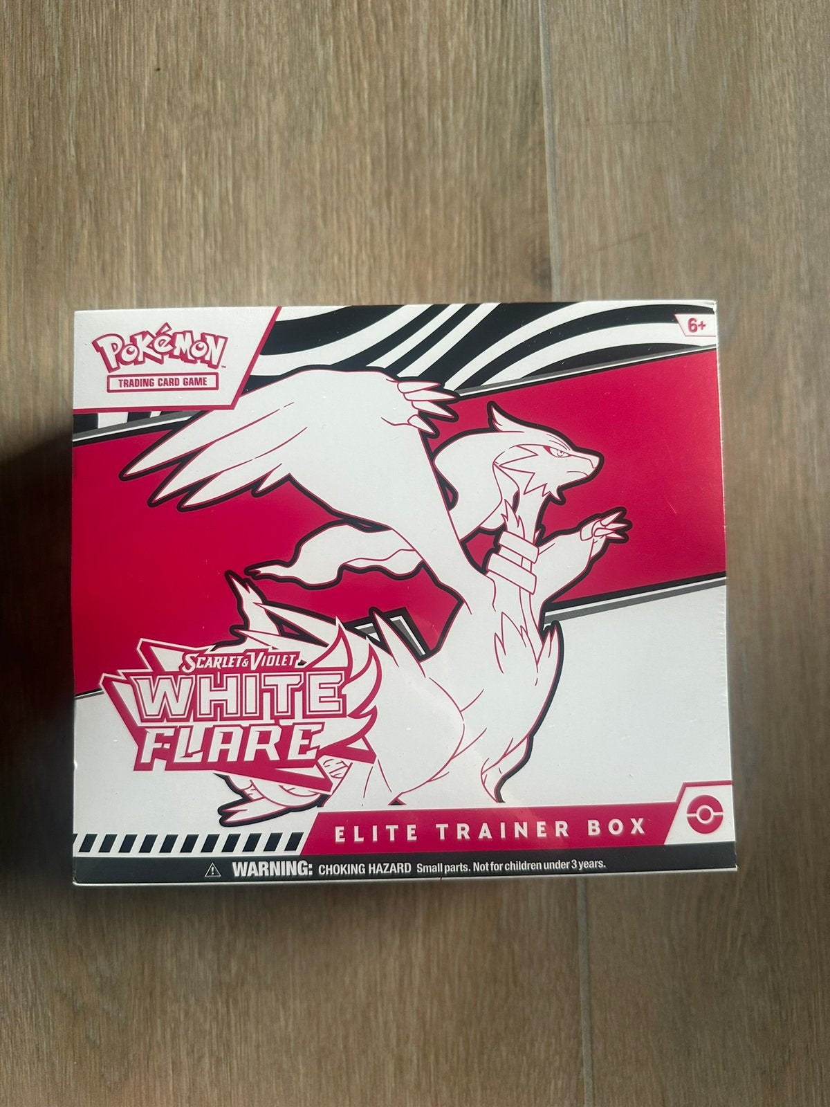 Pokemon etb white flare, Overige generaties, Ophalen, Nieuw