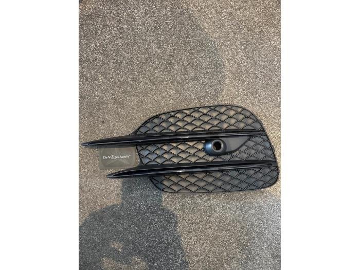 Pare-chocs grille d'un Mercedes V-Klasse, 3 mois de garantie, Utilisé, -, -
