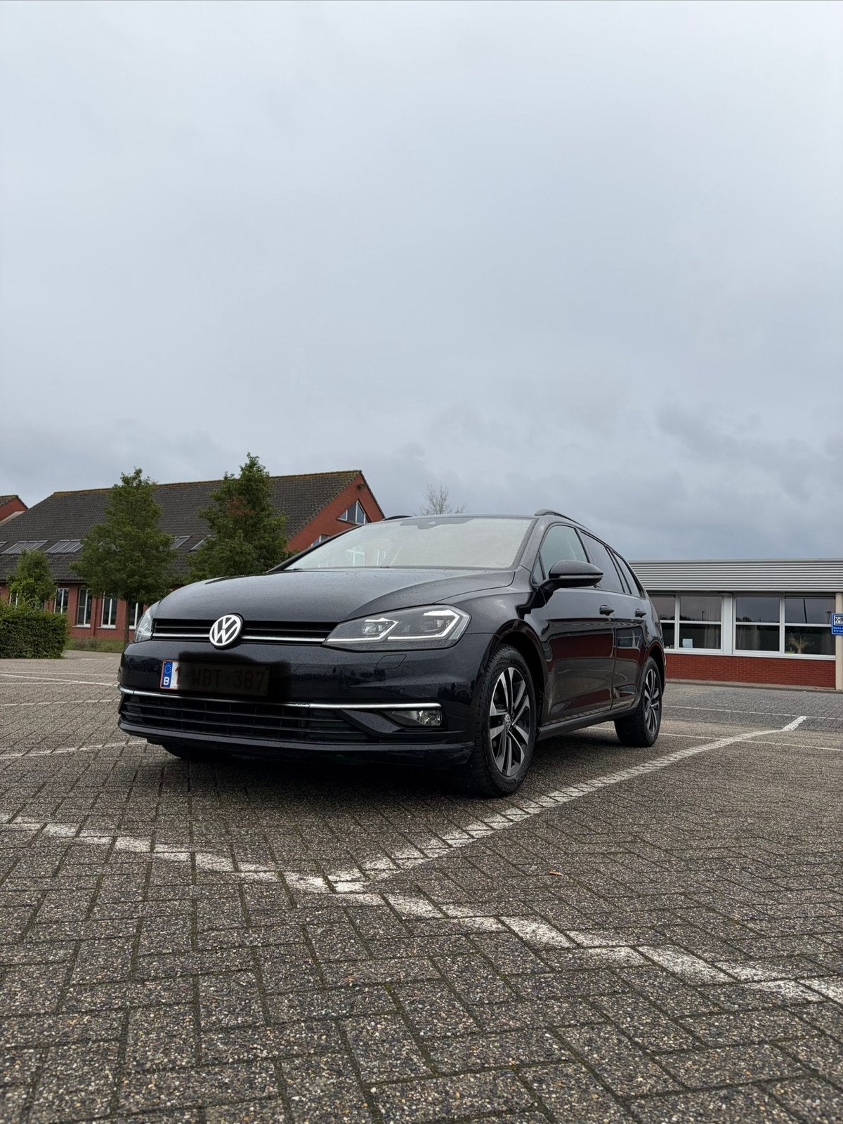 Volkswagen Golf Variant, Achat, Boîte manuelle, Entretenue par le concessionnaire, Noir