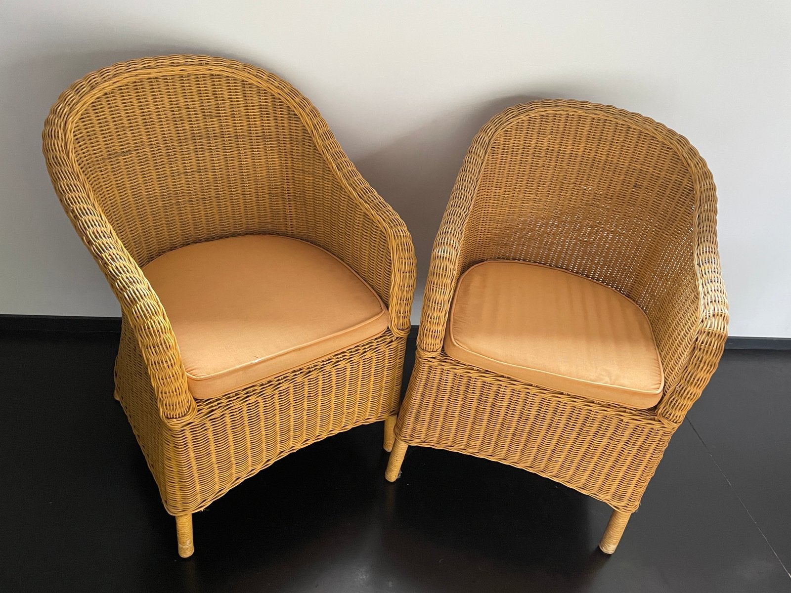 2 rotan zeteltjes met bijhorende kussens, Huis en Inrichting, Fauteuils, Ophalen, Zo goed als nieuw