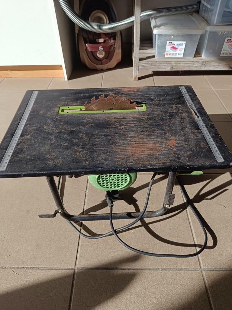 Circelzaag te koop, Ophalen