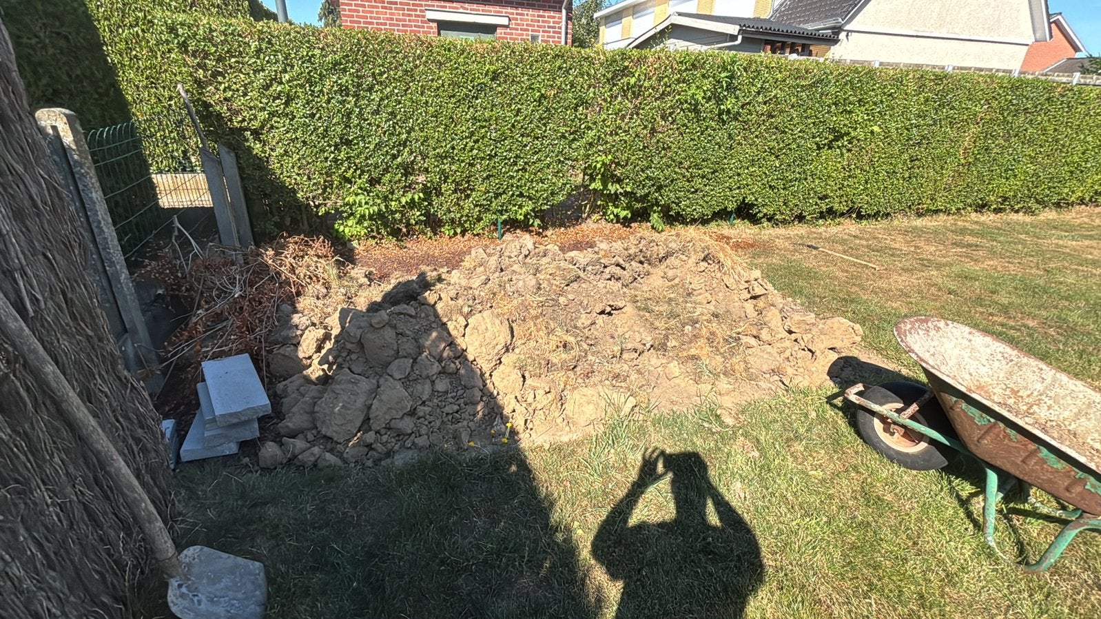 Uitgegraven tuinaarde gratis, Tuin en Terras, Aarde en Mest, Ophalen