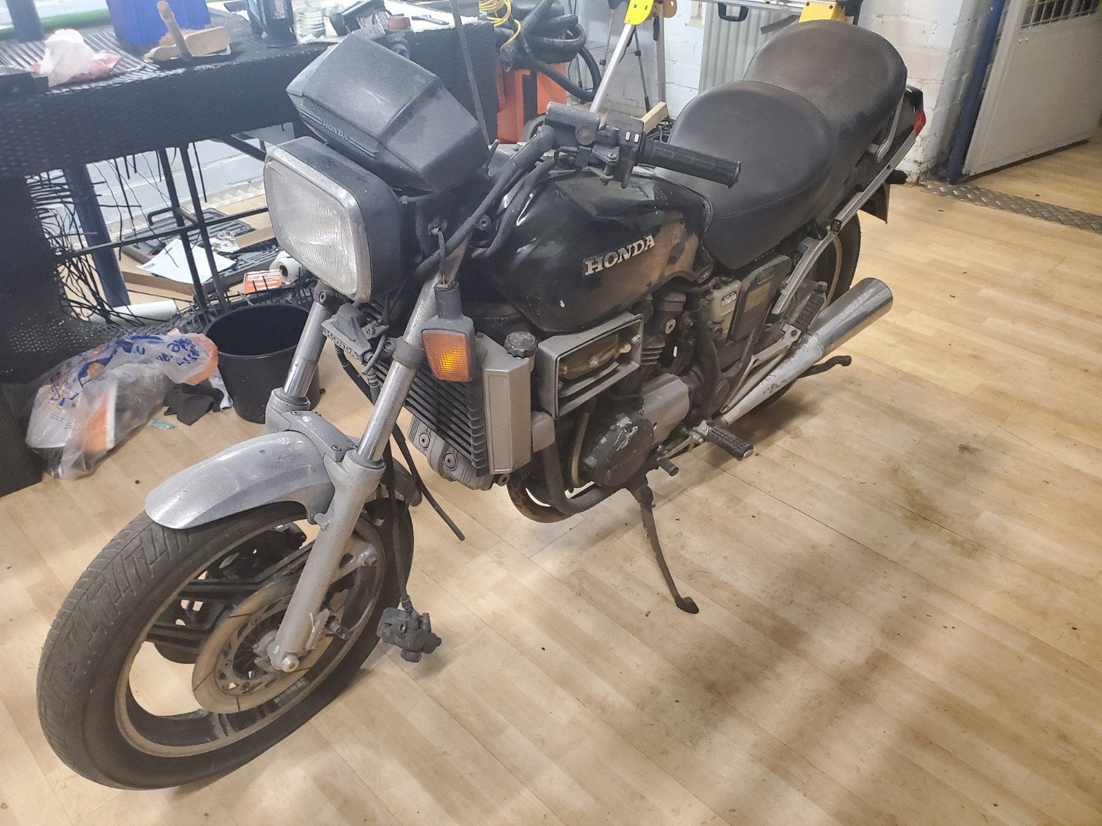 Honda VF750 en pièces, démontage, démolition, Motos, Enlèvement ou Envoi