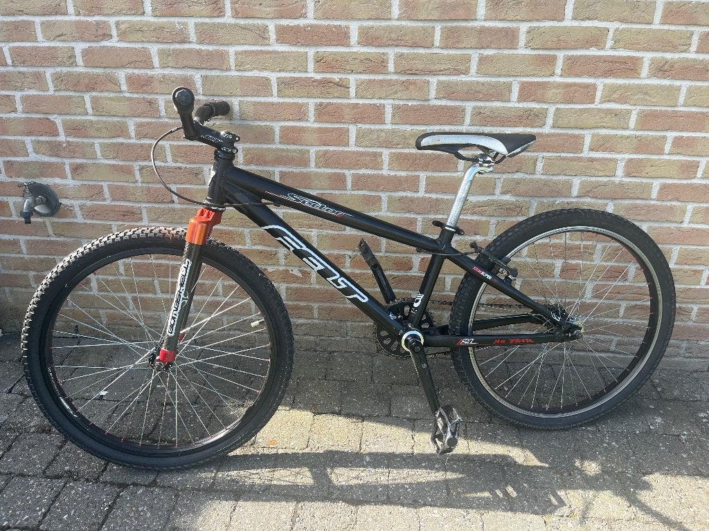 Felt sector, Fietsen en Brommers, Fietsen | Crossfietsen en BMX, Ophalen, 24 inch of meer, Gebruikt, Velgrem