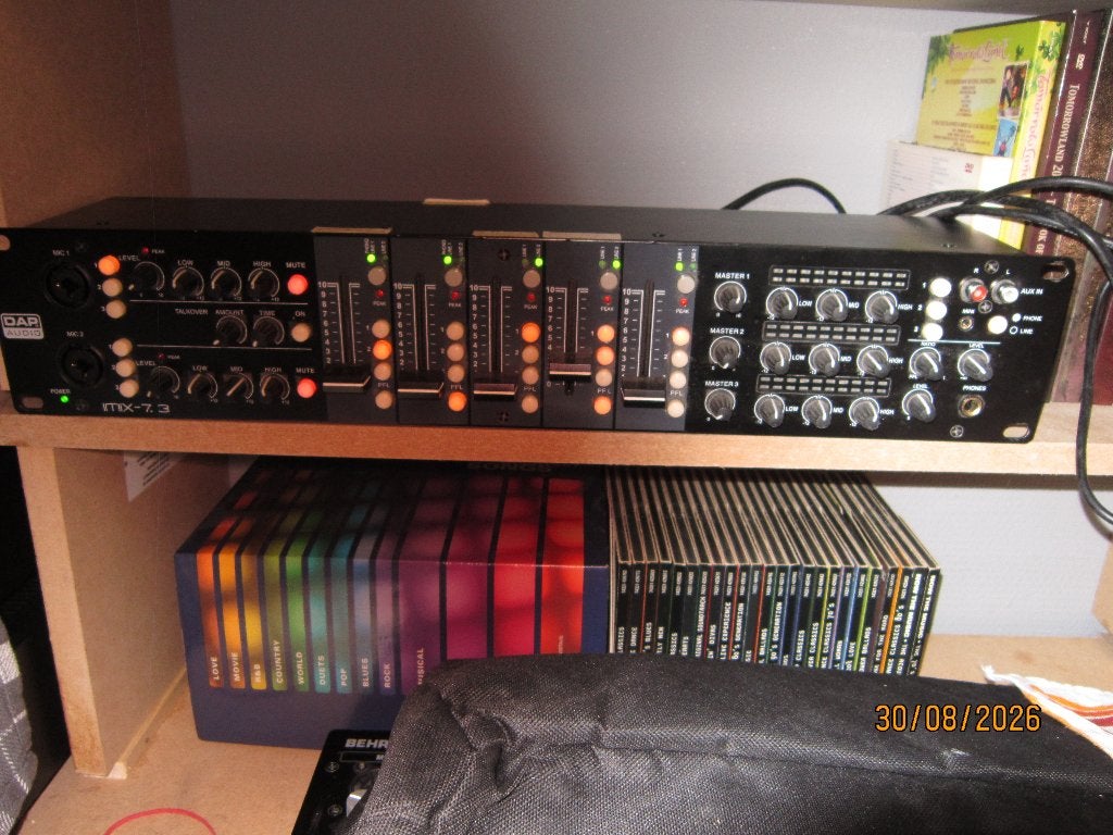 dap te koop, Muziek en Instrumenten, Ophalen, Zo goed als nieuw, 5 tot 10 kanalen