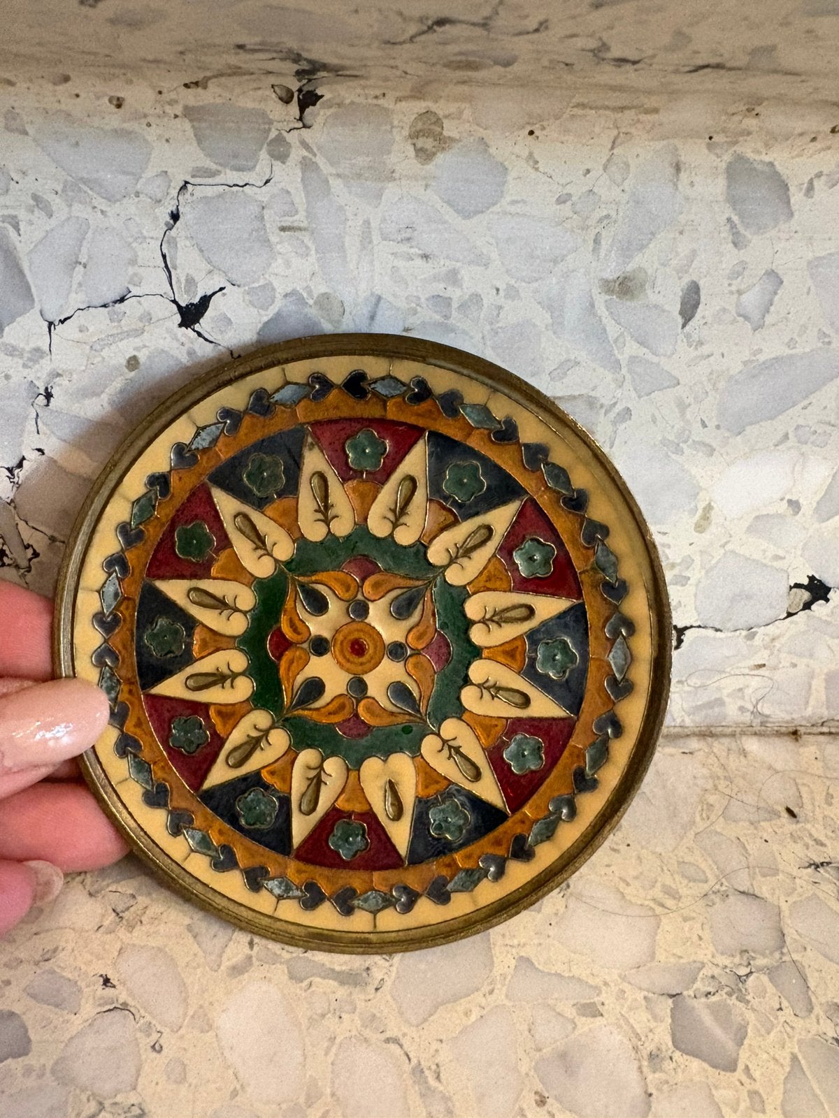Byzantijns massief messing en emaille wandbordje, Antiquités & Art, Curiosités & Brocante, Enlèvement ou Envoi