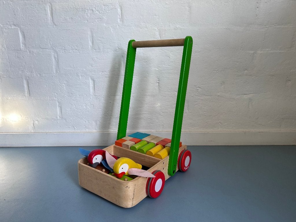 PlanToys loopwagen, Kinderen en Baby's, Speelgoed | Houten speelgoed, Gebruikt, Duw- of Trekspeelgoed, Ophalen