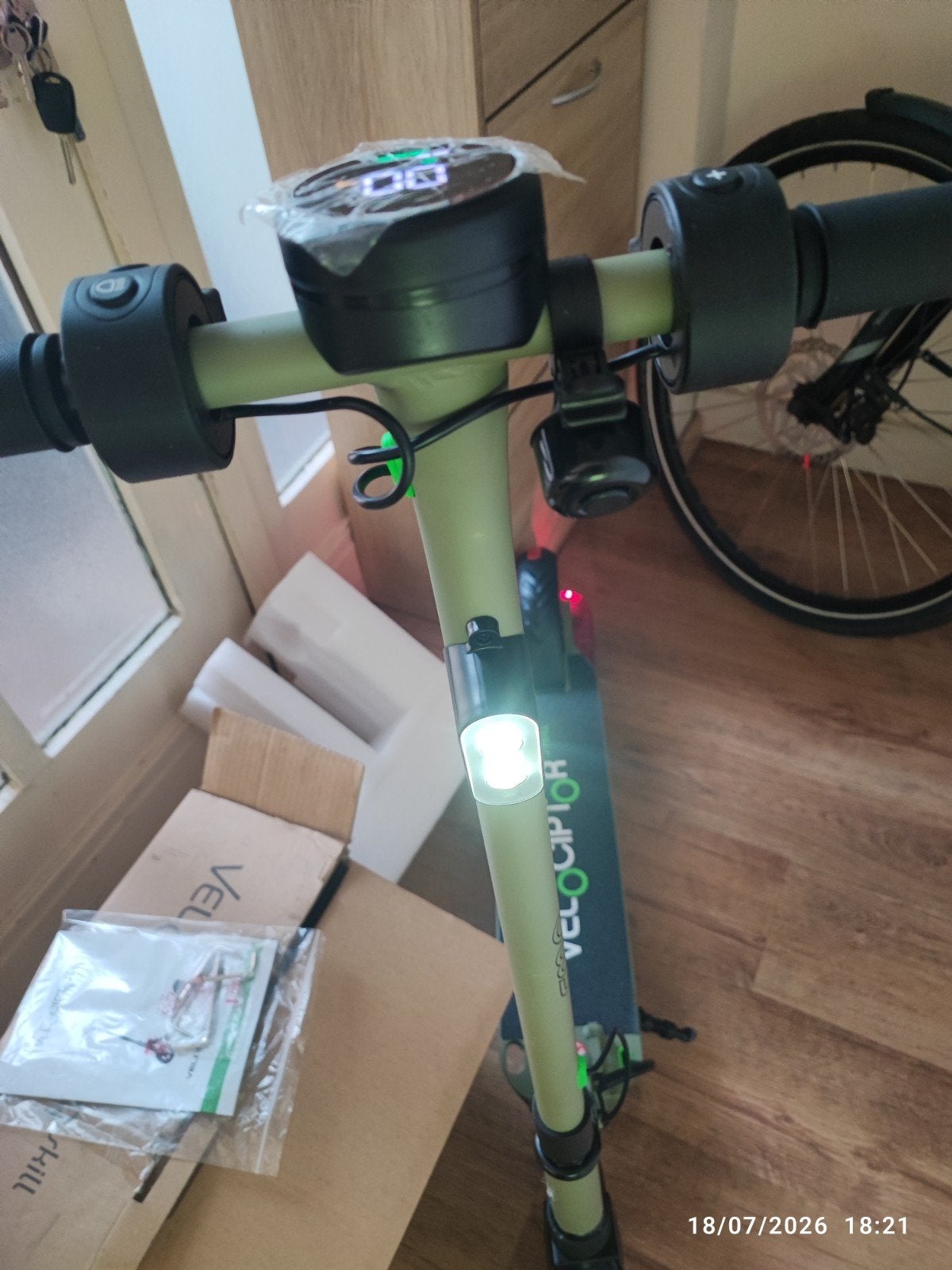 EMG Velociptor Skill ES80W – Nieuw in doos!, Fietsen en Brommers, Steps, Ophalen