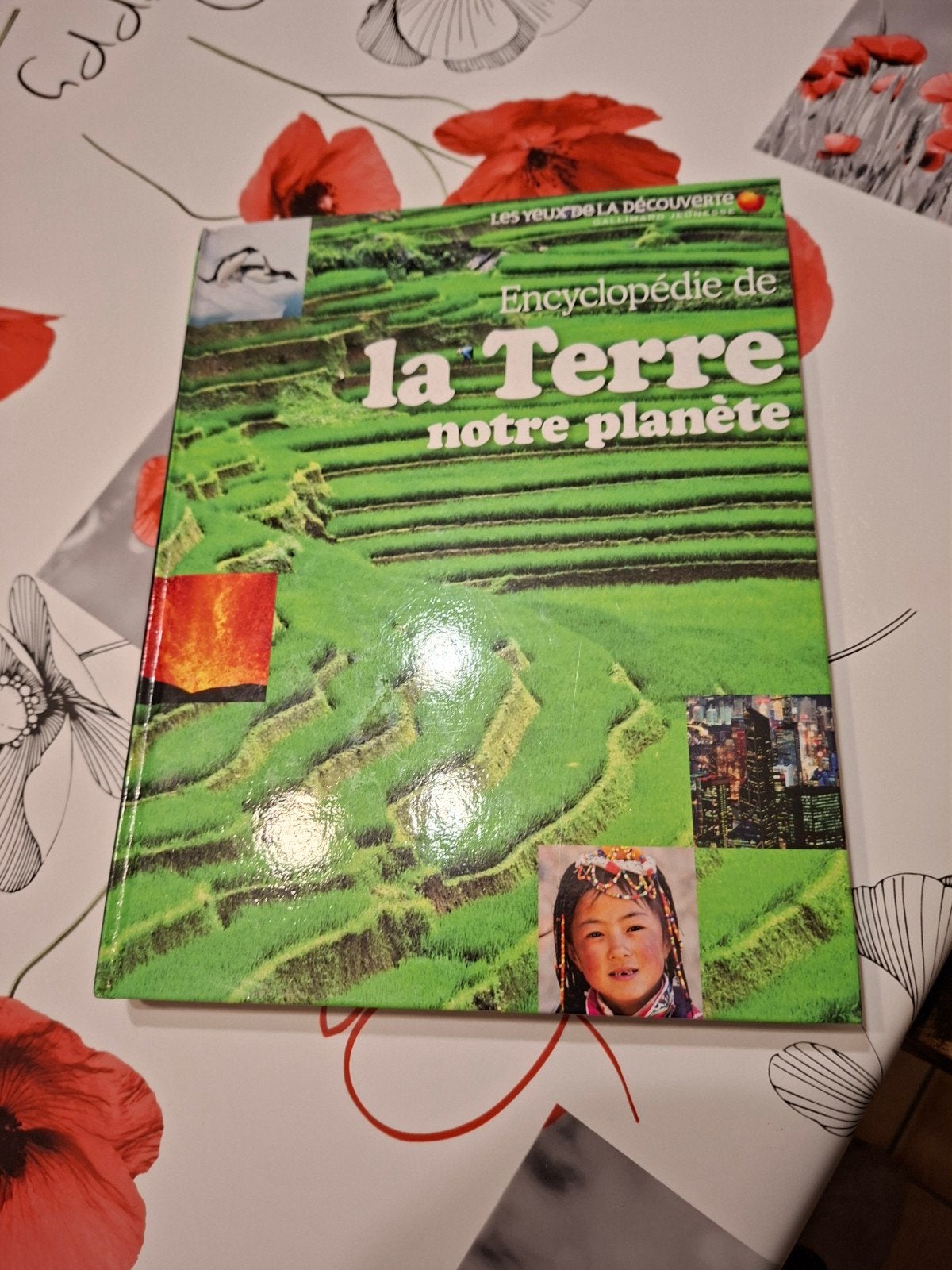 Encyclopédie de la Terre., Livres, Enlèvement ou Envoi