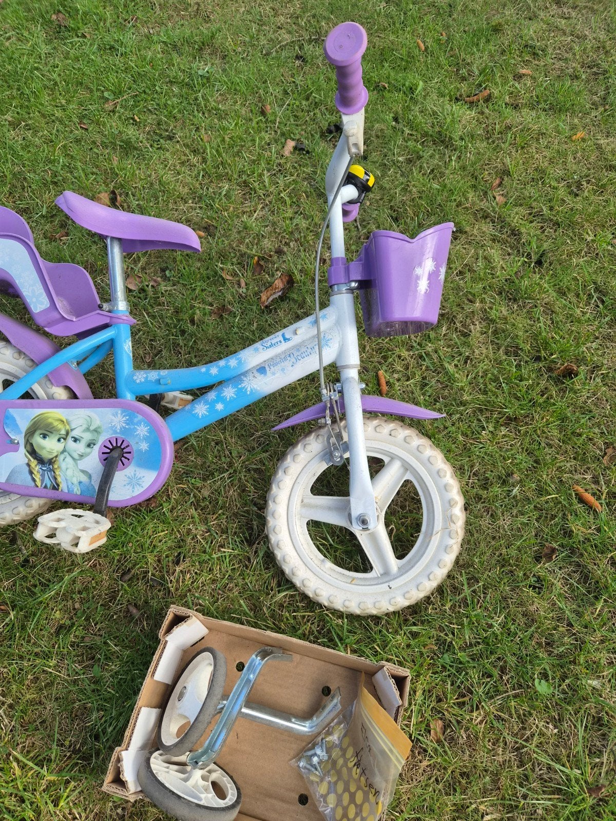 Disney Frozen fiets, Fietsen en Brommers, Ophalen, Gebruikt, Minder dan 16 inch, Zijwieltjes