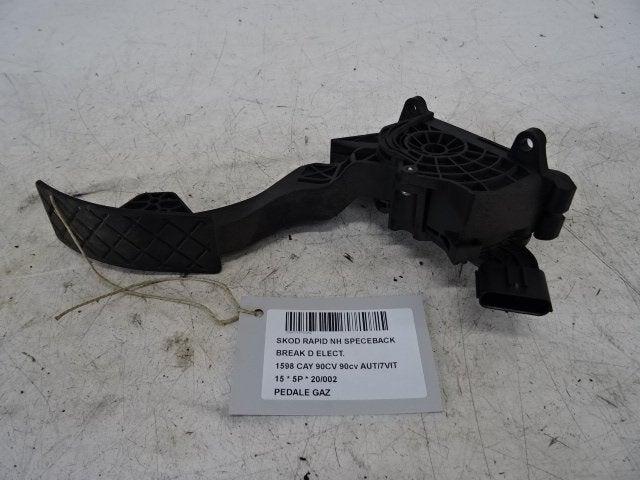 PEDALE D'ACCELERATEUR Skoda Rapid (6R1723503G), Mevr. I. Hauben, Utilisé, Skoda, Rue de l'Espoir 34 34
4030  GRIVEGNÉE, BE