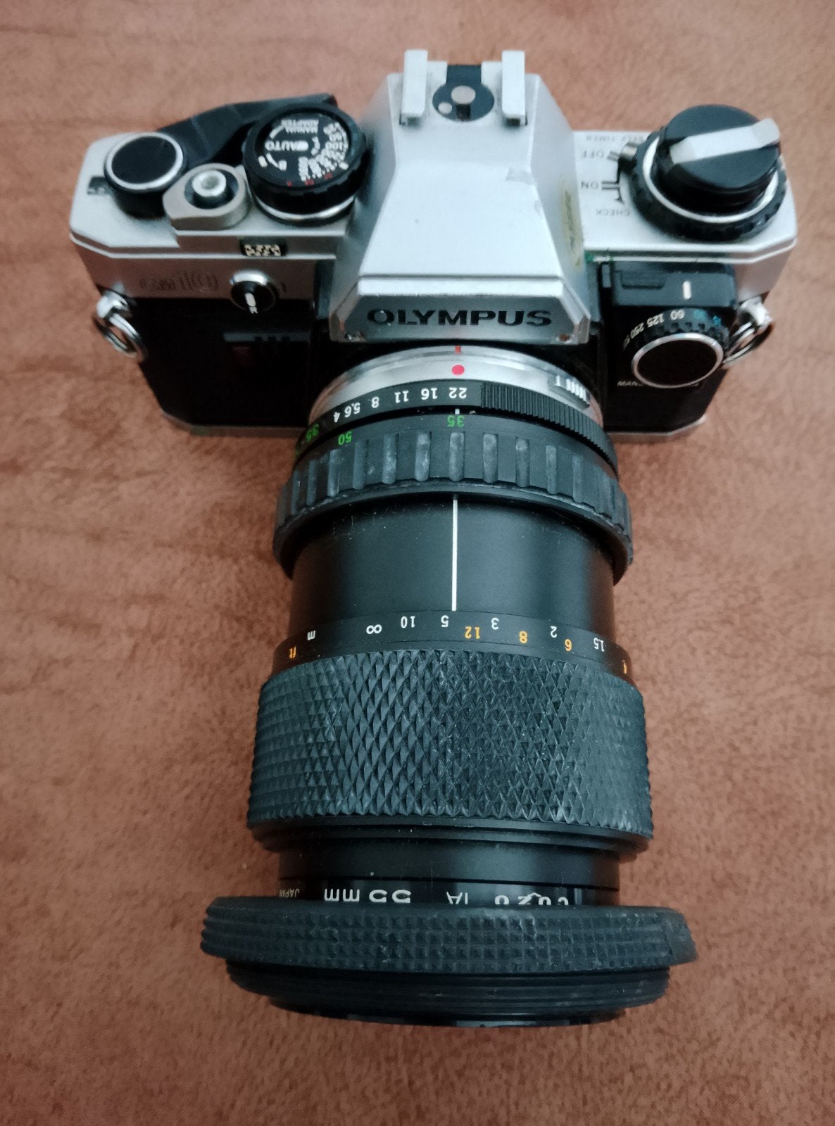 olympus OM 10, adaptateur manuel, objectif Olympus 35-70 mm, Enlèvement ou Envoi, Olympus