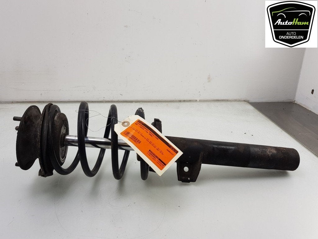 AMORTISSEUR OU ABSORBEUR DE CHOC AVANT DROIT 1 serie (E81), Utilisé, BMW