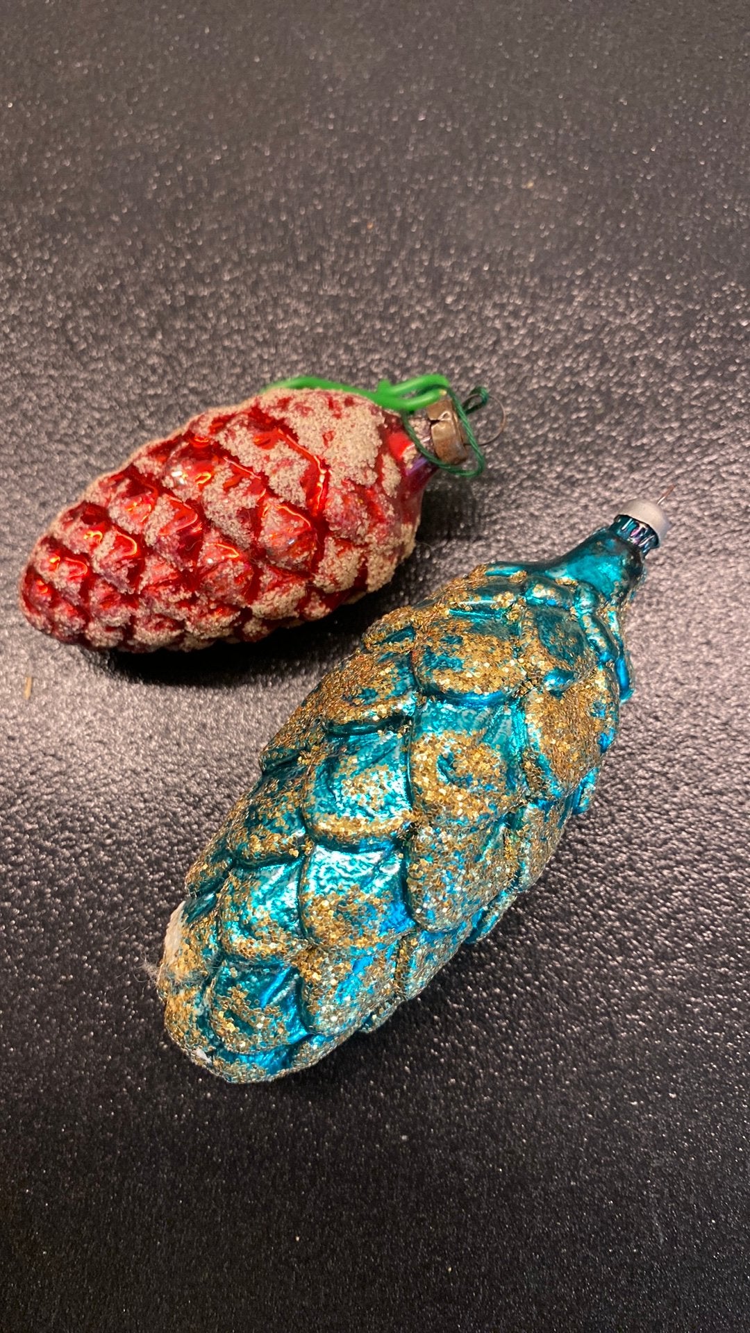 2 antieke kerstballen dennenappal, Ophalen of Verzenden, Zo goed als nieuw