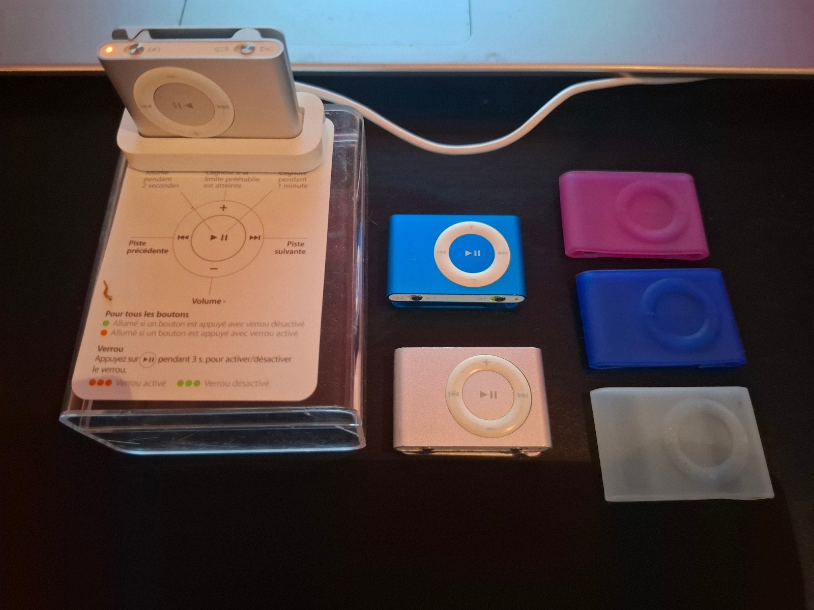 Lot 3 Ipod shuffle, TV, Hi-fi & Vidéo, Shuffle, 2 à 10 GB, Comme neuf, Enlèvement