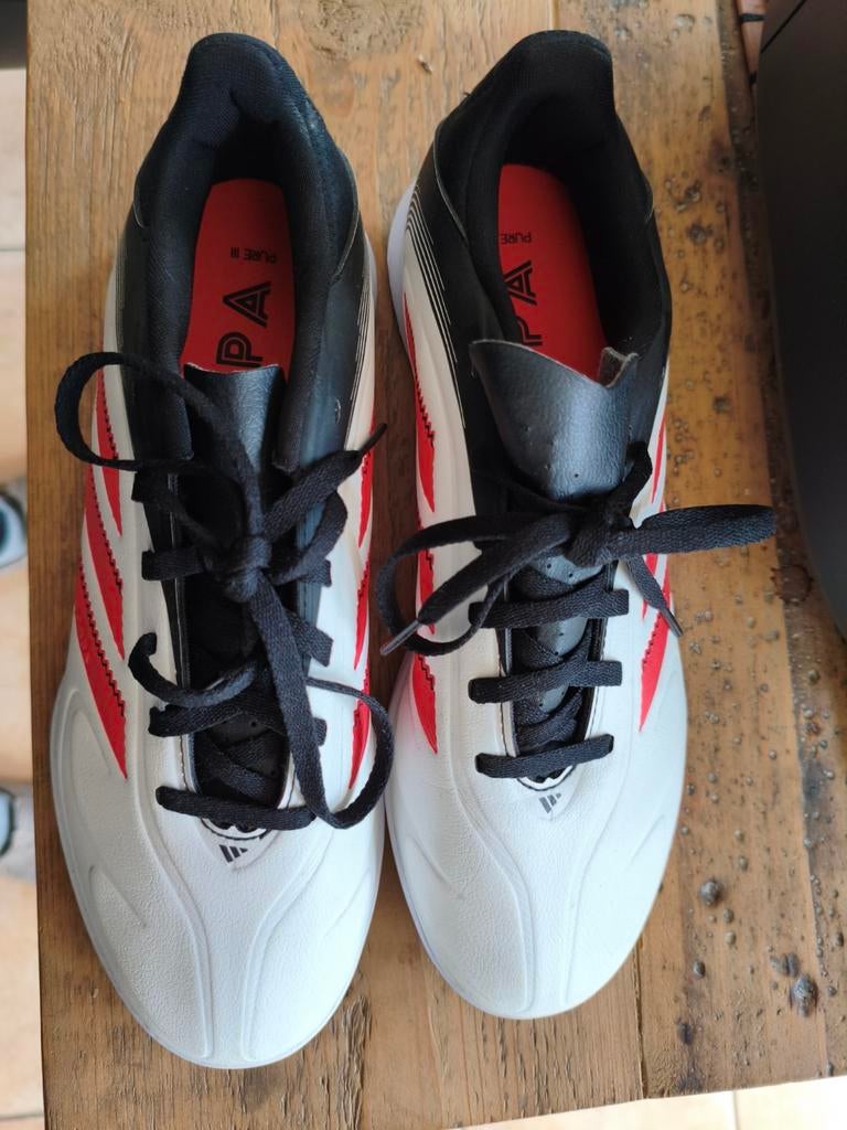 Zaalvoetbal schoenen mt 40 Adidas, Ophalen of Verzenden, Schoenen