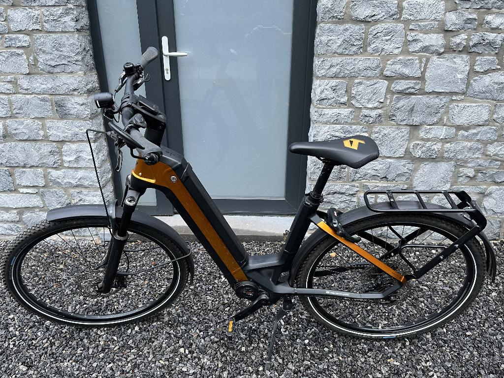 Bergamont E-Ville SUV Elite 2022 à vendre, Autres marques, 47 à 51 cm, 50 km par batterie ou plus, Comme neuf