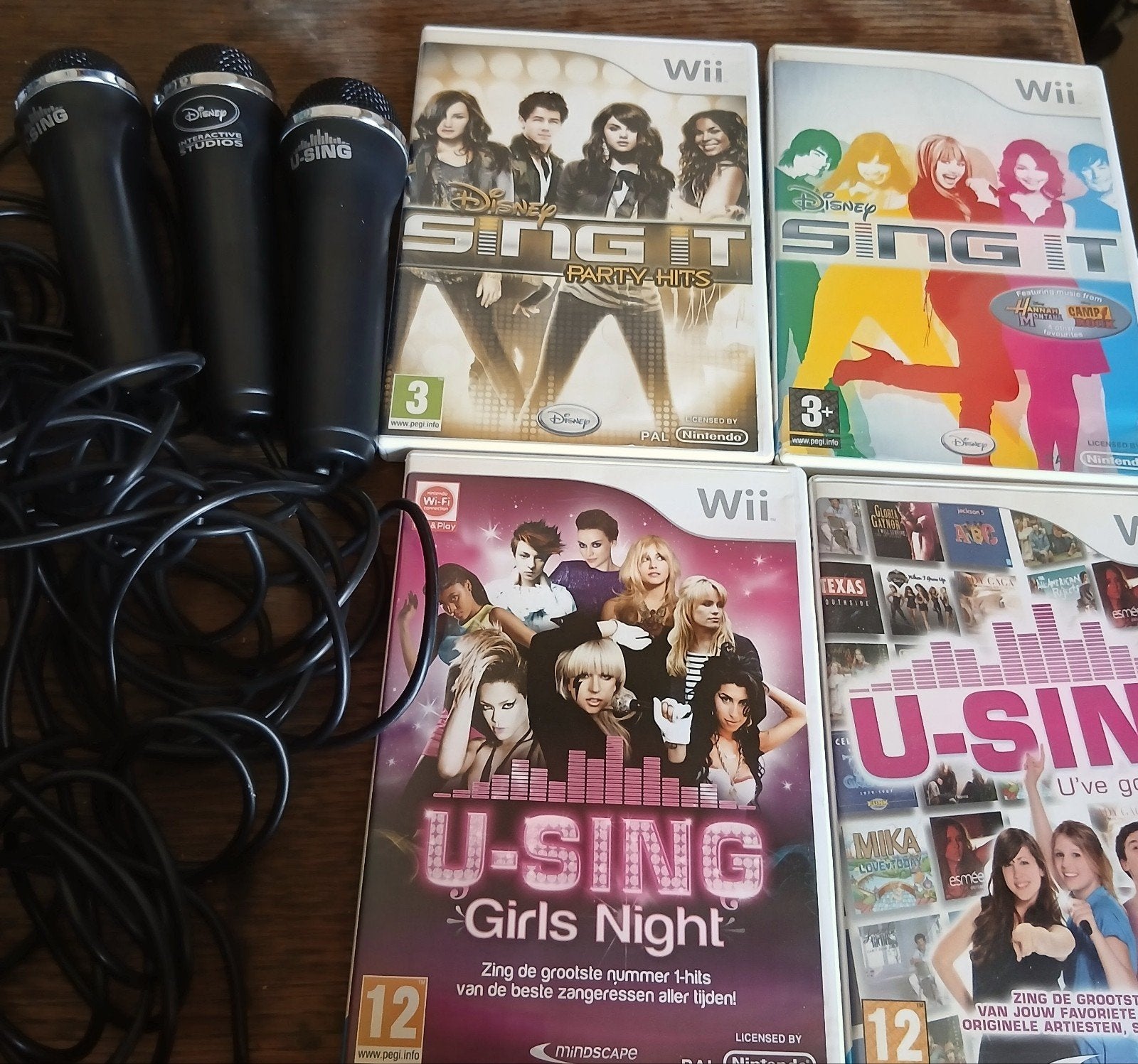 Wii 3 micros en 4 zing spellen, Online, Ophalen of Verzenden, Zo goed als nieuw, 3 spelers of meer