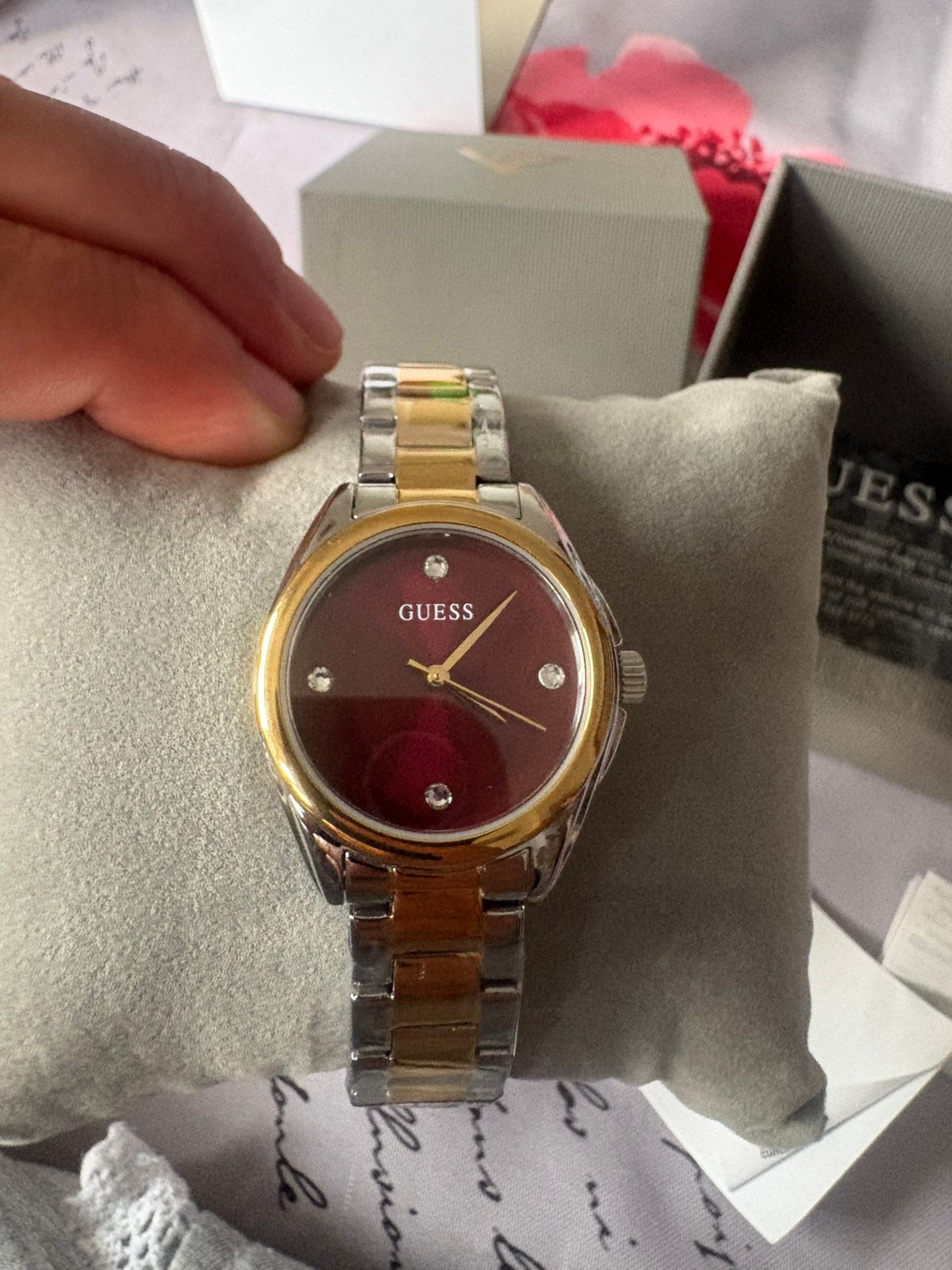 Montre guess tendance, Handtassen en Accessoires, Ophalen of Verzenden, Zo goed als nieuw, Guess