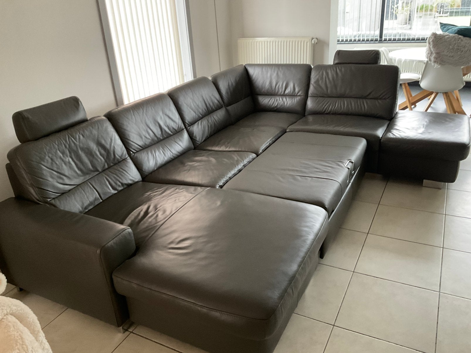Lederen salon in U vorm met longchair te koop, Huis en Inrichting, Ophalen, Zo goed als nieuw