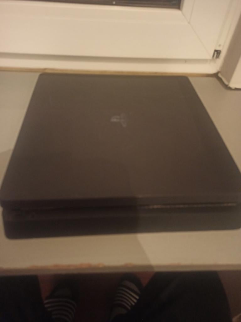 PlayStation 4 alle kabel voor opstarten plus controller, Ophalen