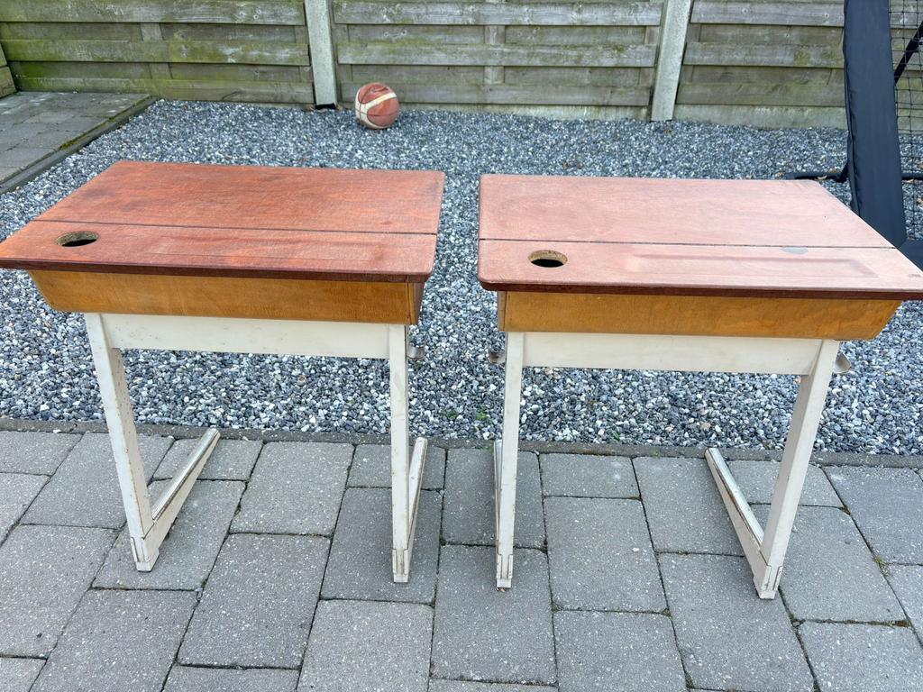 Lessenaars 2stuks, Huis en Inrichting, Bureaus, Ophalen, Zo goed als nieuw