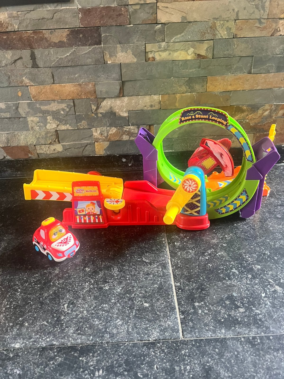 VTech Toet Toet Auto's Race&Stunt Looping, Enfants & Bébés, Jouets | Circuits, Autres marques, Enlèvement, Avec looping, Circuit