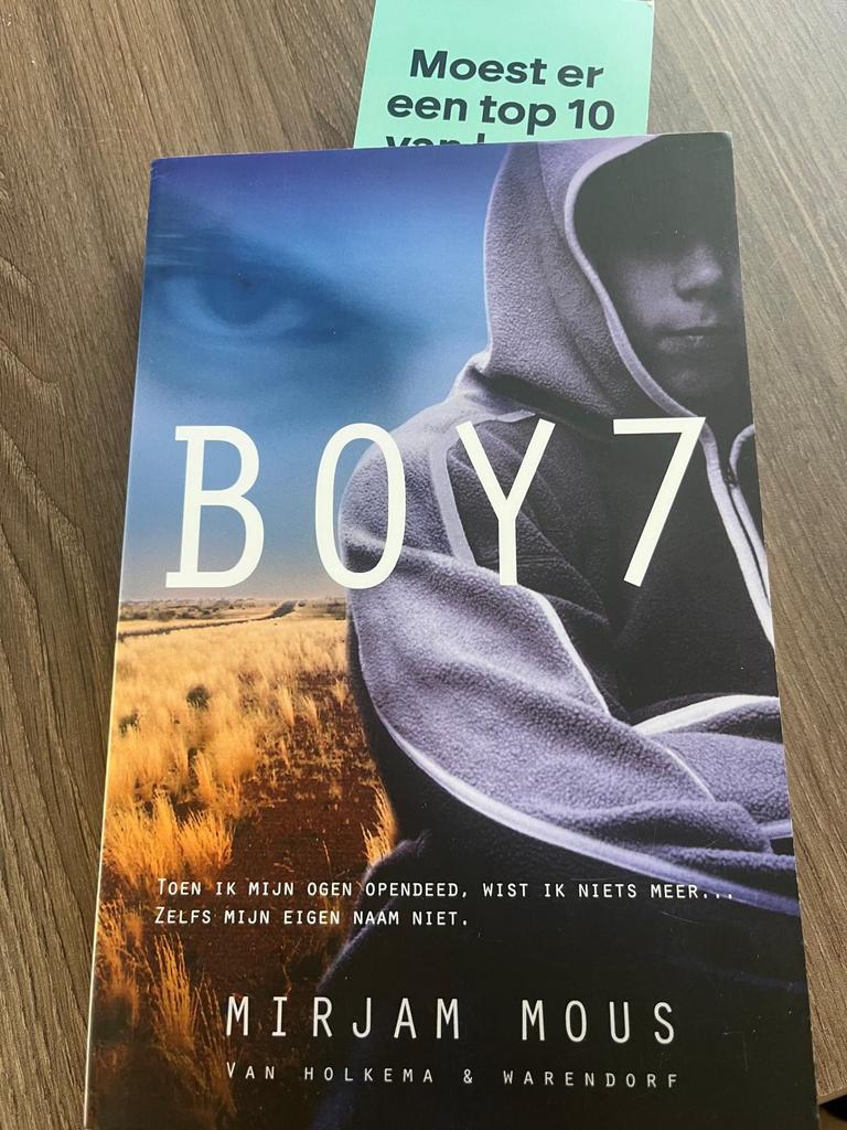 Boy 7, Boeken, Ophalen of Verzenden, Gelezen, Fictie