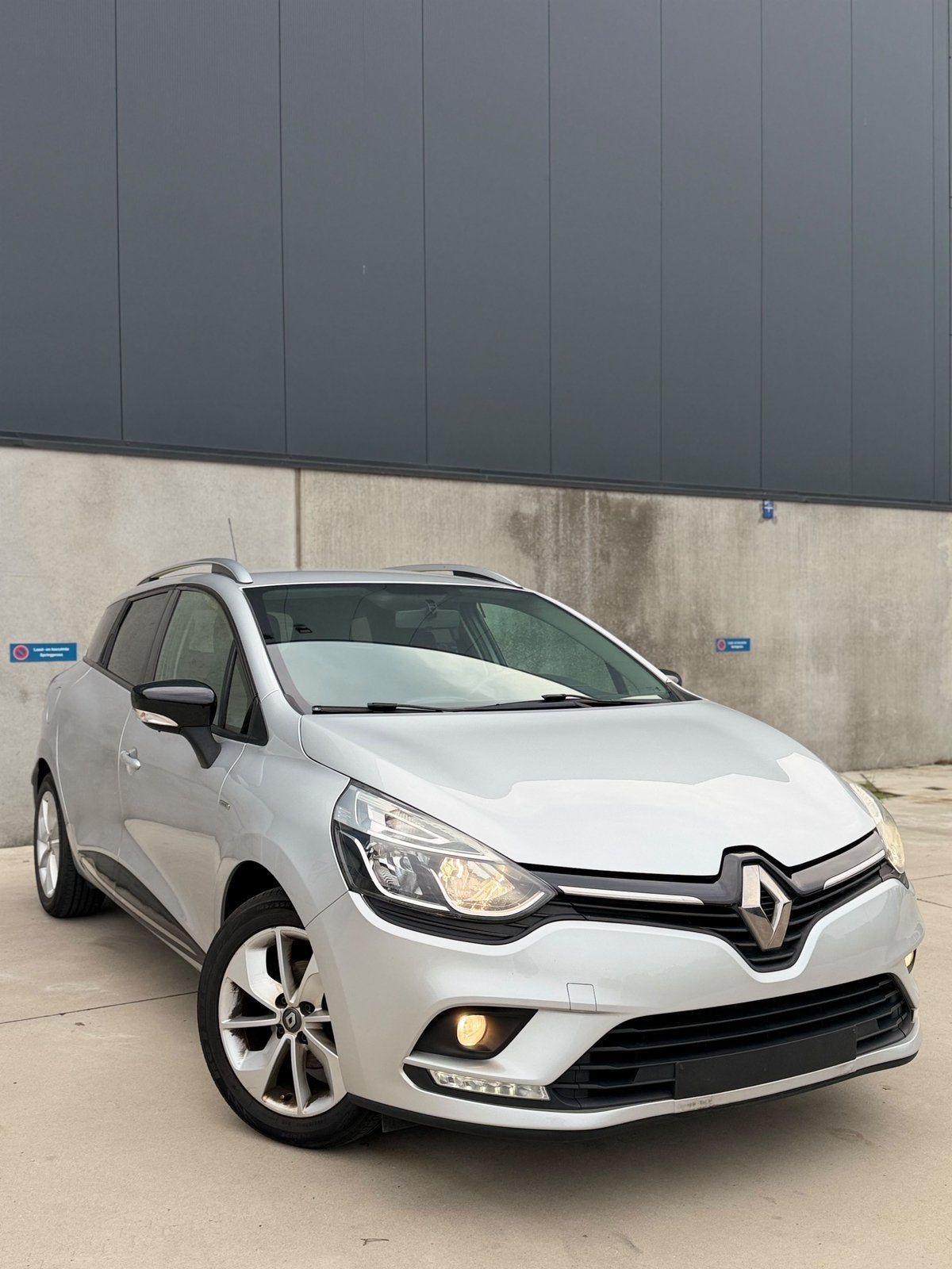 Renault Clio Grandtour-2017, Autos, Achat, Particulier, Essence, Air conditionné