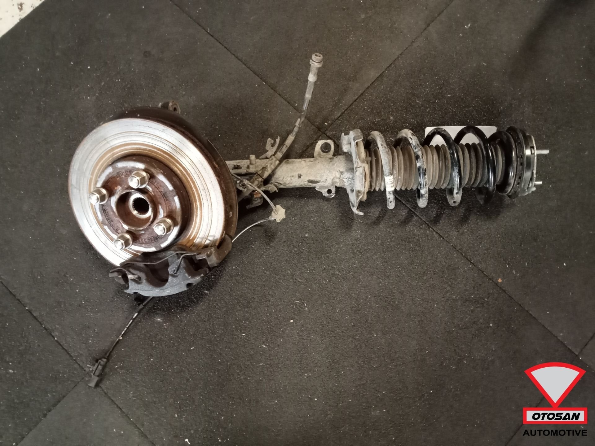 Ford Fiesta MK8 Veerpoot Rechts Voor H1BC18045RB, Gebruikt, Info@ford.com, Ford, Ford Motor Company