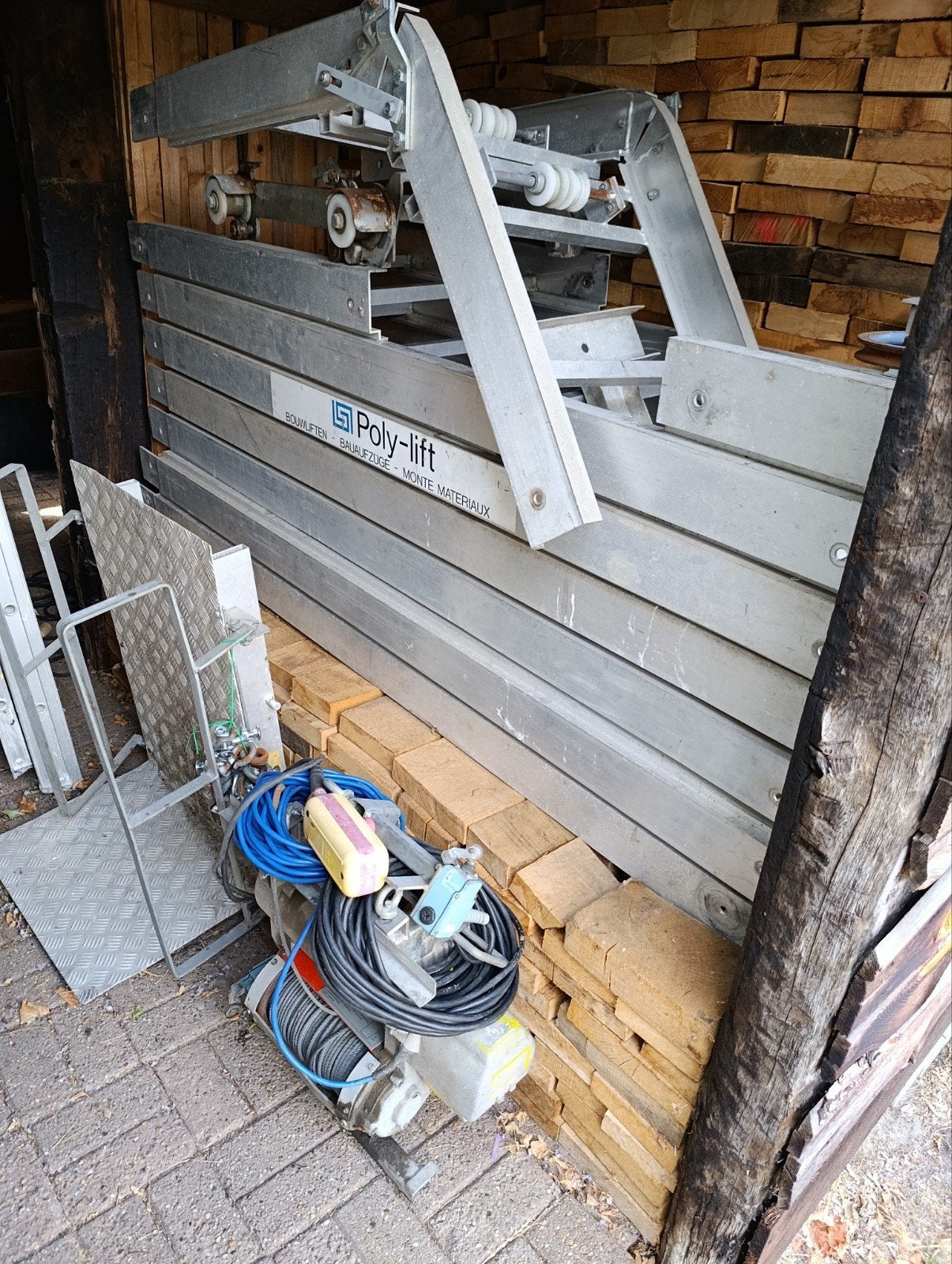 élévateur à échelle, poly-lift, élévateur à plateau de 14 m, Bricolage & Construction, Monte-charges, Enlèvement, Utilisé, Ascenseur de chantier