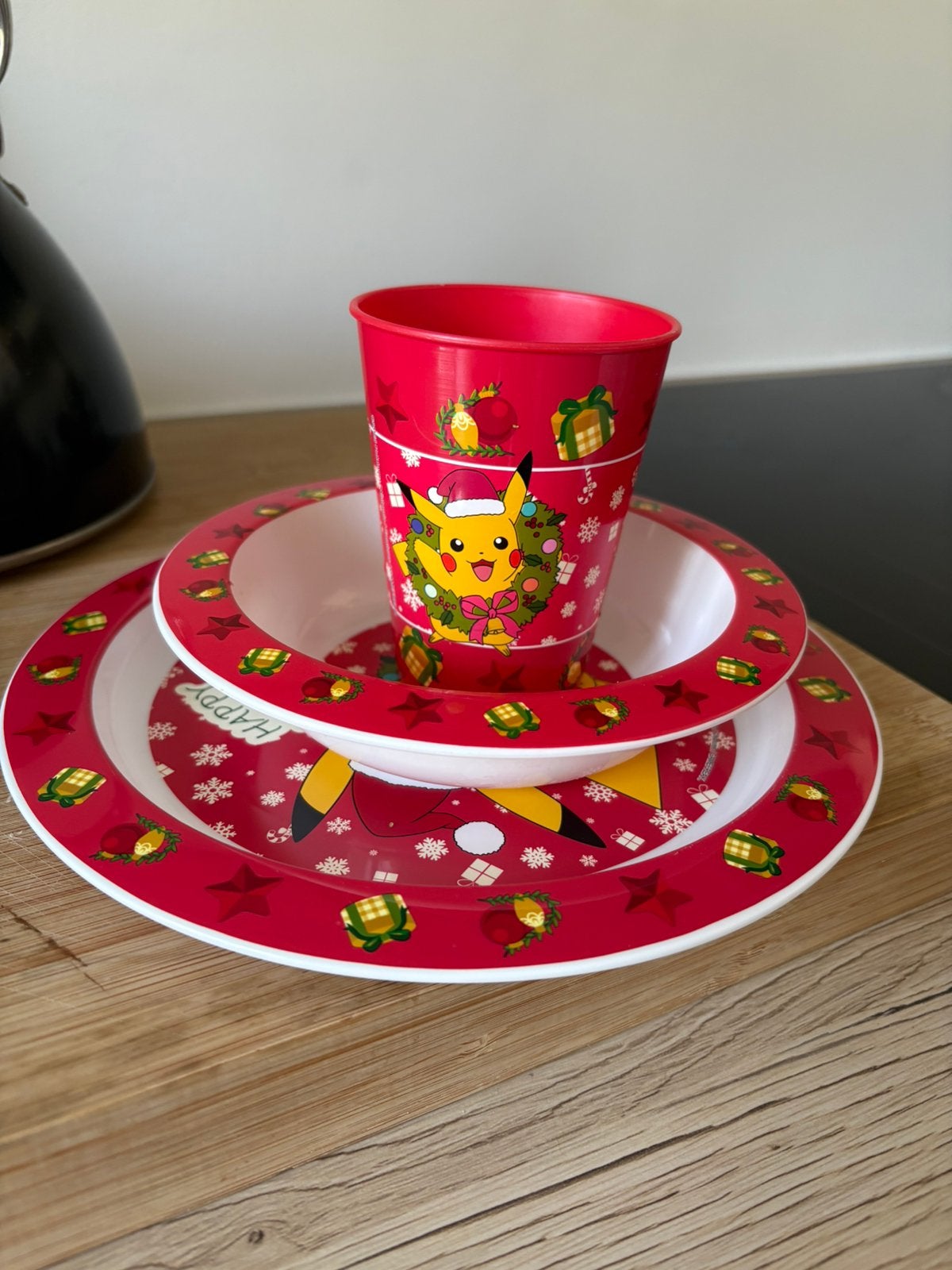 Assiettes et tasse enfant neuve Pokemon, Collections, Enlèvement, Neuf