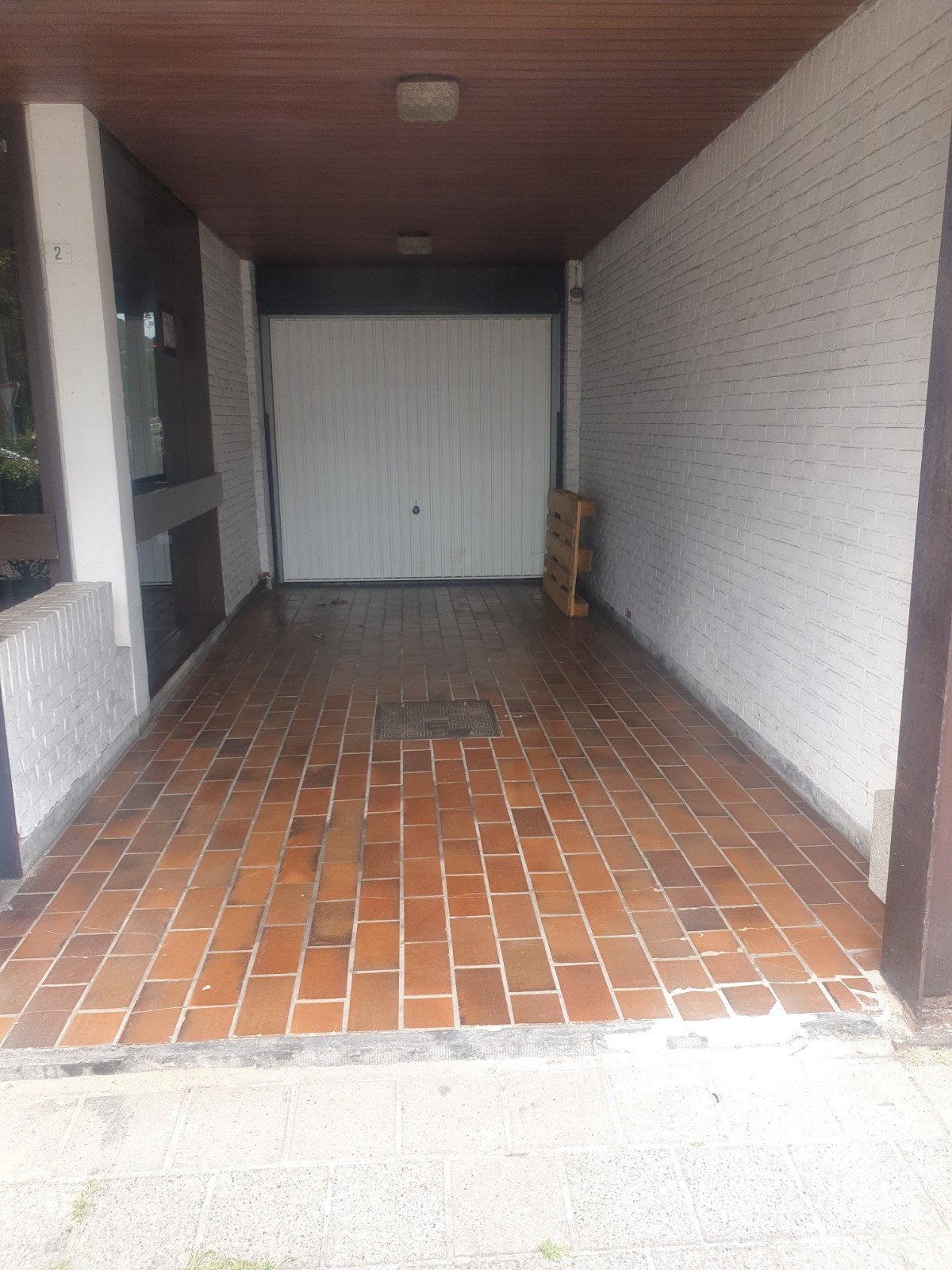 Magazijn ,opslagloods ,grote garage te huur tutnhout