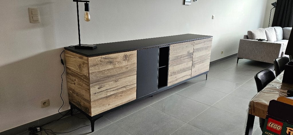 Dressoir Feniks – 245 cm – perfecte staat, Ophalen, Modern, eik + mat zwart, Zo goed als nieuw, 200 cm of meer