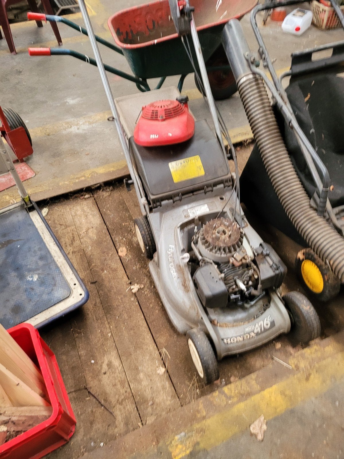 Grasmaaier Honda HRB 476 C MOTOR DEFECT, Enlèvement
