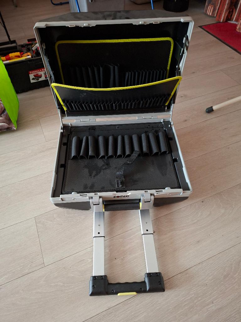 mallette à outils non utilisée, Bricolage & Construction, Enlèvement, Neuf