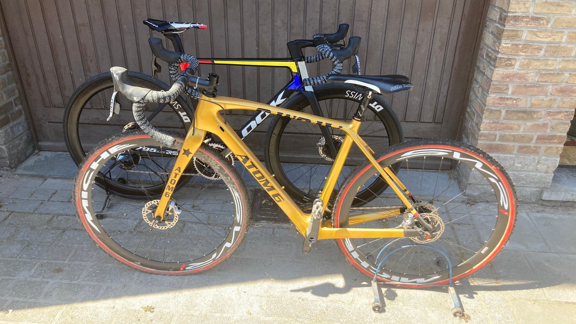 Gezocht:Defecte / Crash racefiets of losse onderdelen, Vélos & Vélomoteurs, Vélos Pièces, Enlèvement, Racefiets, Cadre, Carbone